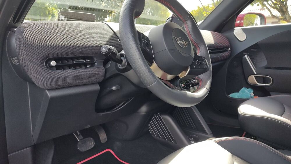 Aceman SE 218 54kWh John Cooper Works 2024 occasion 16100 Chateaubernard