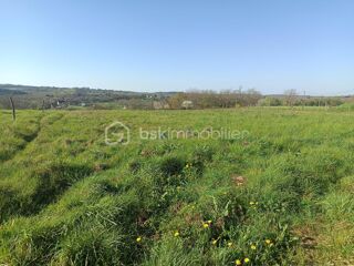 Vente Terrain ? Plus d'un hectare de liberté à Nailhac : Terrain XXL avec double zone constructible ! Nailhac