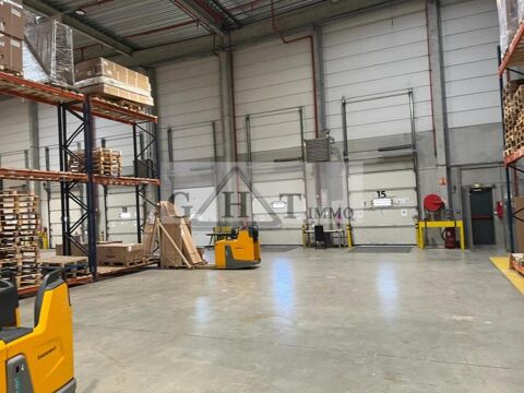   Entrepôt logistique de 4 970 m² à louer – Accès direct A15 