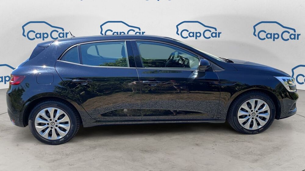 M&eacute;gane IV 1.2 TCe 100 Life - Premi&egrave;re main Entretien constructeur 2016 occasion 49400 Saumur