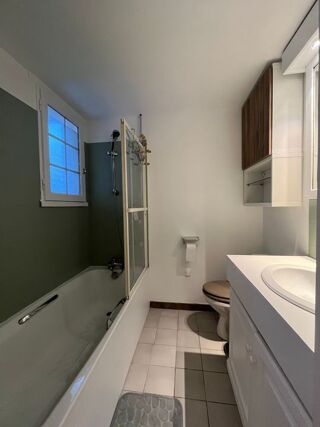  Appartement à louer 1 pièce 32 m²