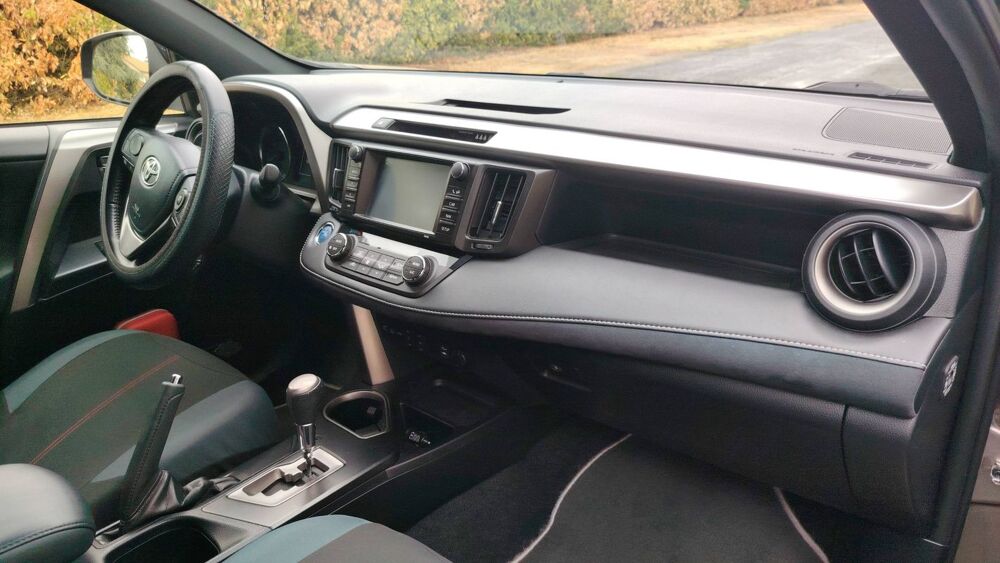 RAV 4 IV 2.5 VVTi 197 Hybrid E-CVT Design - Entretien constructeur 2016 occasion 79000 Niort