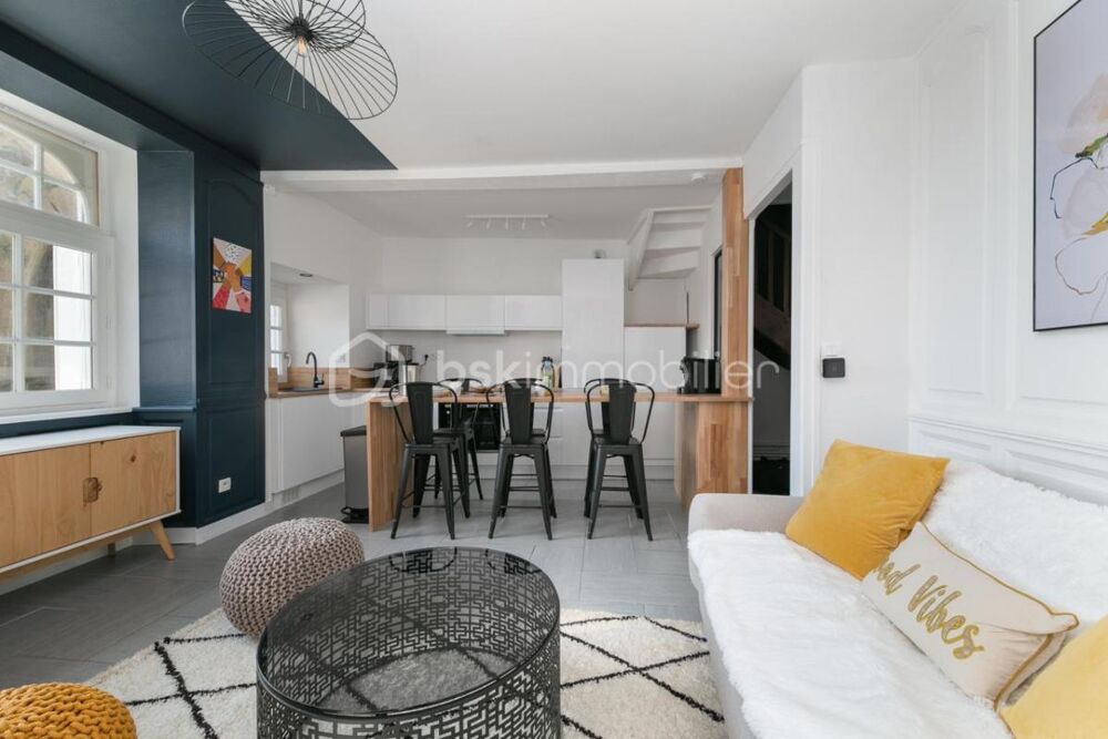 Maison de ville - 5 CH - 2 SDE - Idéale vie citadine ou investissement locatif
