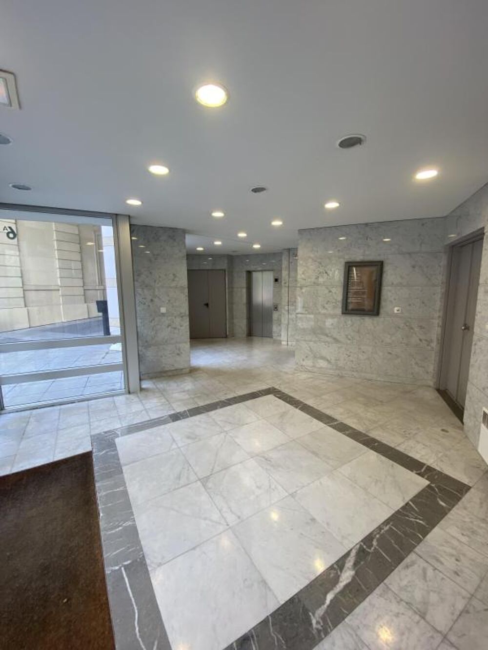   A louer bureaux de 136m² proche du M° Saint Georges Paris 9
