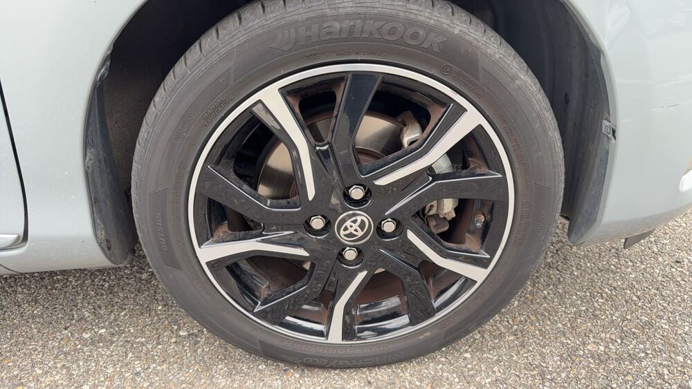Yaris 1.5 VVT-i 100 Hybrid E-CVT Collection 2018 occasion 11000 Carcassonne