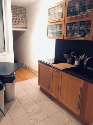  Appartement à louer 2 pièces 74 m²
