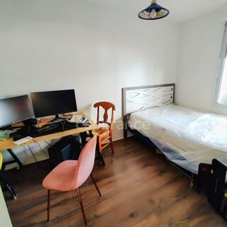  Appartement  vendre 4 pices 80 m