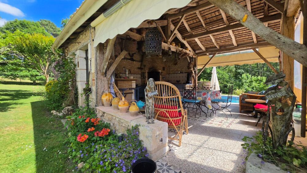 à vendre  Maison Beauronne (24400)