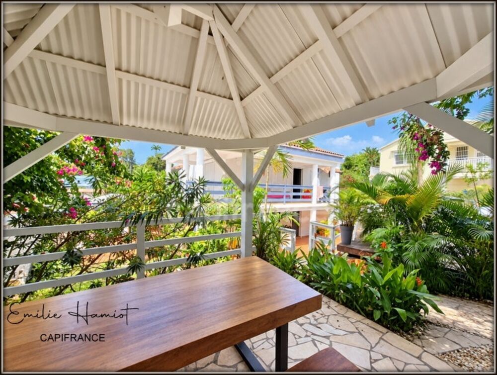 Vente Villa A vendre - Fort de France Quartier Didier -  Villa T6 avec jardin, terrasse, carbet et piscine Fort de france