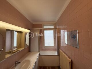 Vente Maison Maison de ville, double garage et fort potentiel – Quartier Miroir - Proche gare sud Le mans