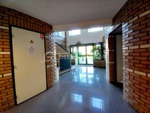   Vente de Bureau standing de 67m en RDC dans l'Espace Descartes 
