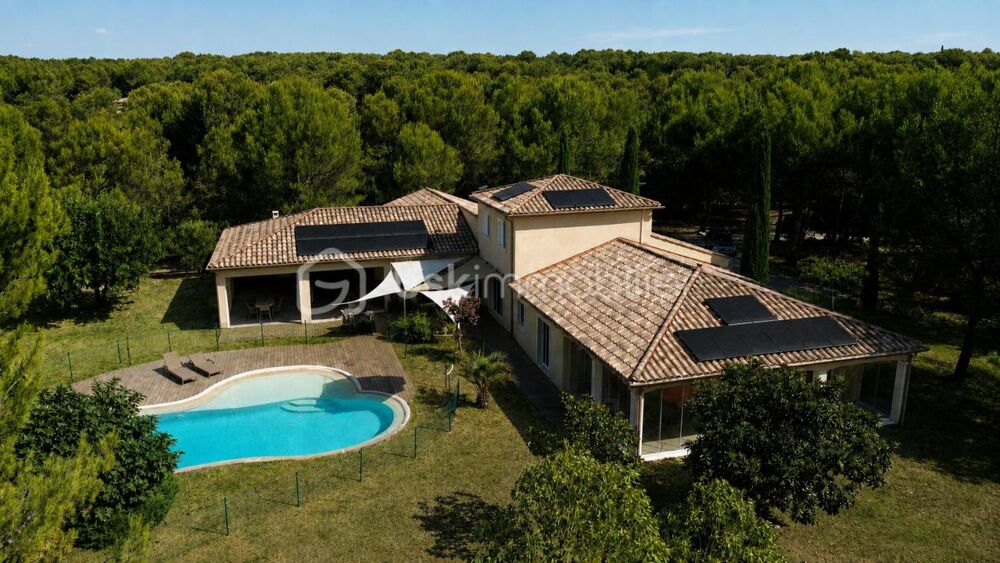 à vendre  Propriété/château Lambesc (13410)