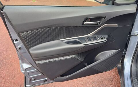 C-HR 1.8 VVT-i 122 Hybrid CVT Design - Automatique 2021 occasion 16000 Angouleme