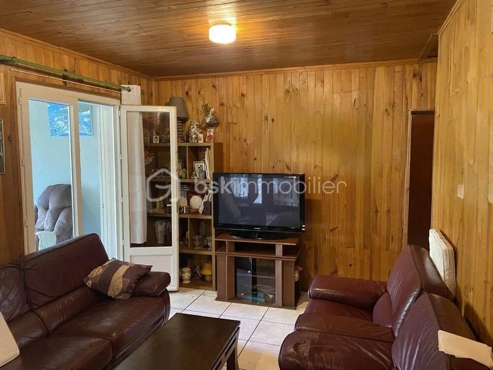 Maison 96m2 duplex mitoyenne Saint Pierre Terre Sainte