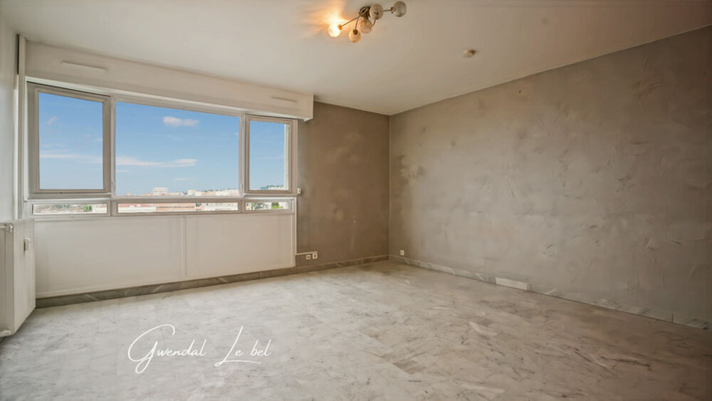 Appartement T3 rénové de 70 m² Nîmes centre