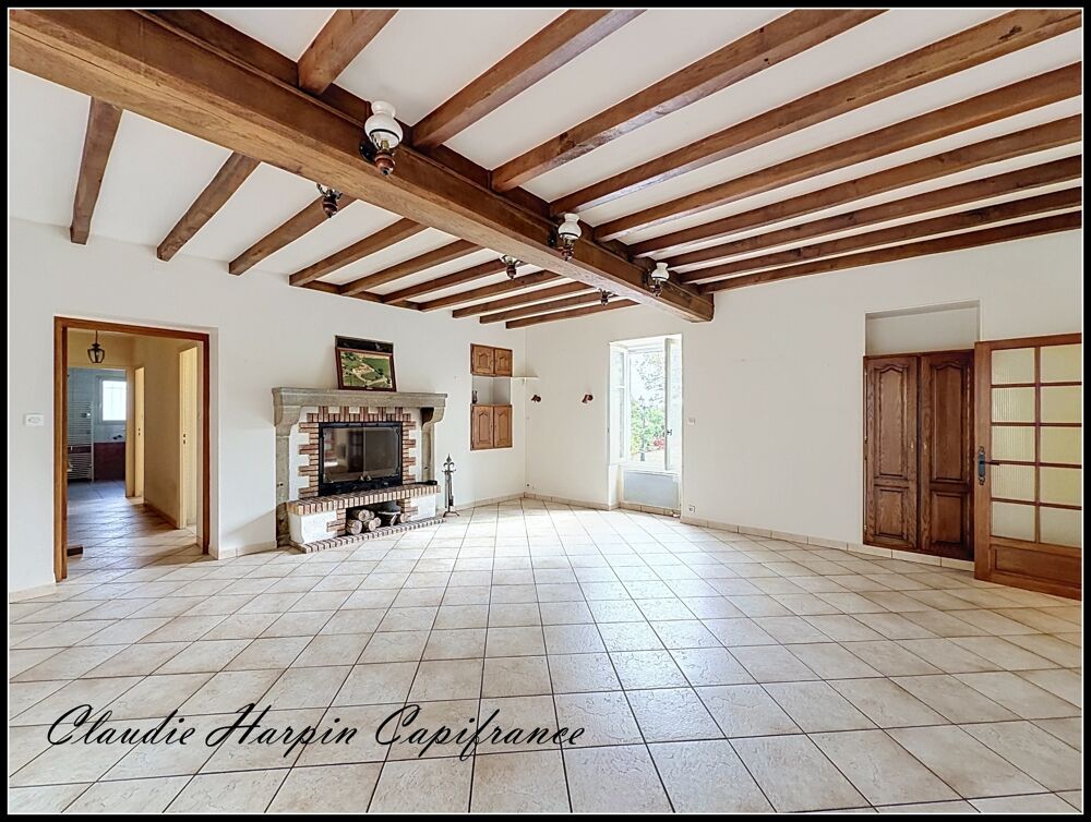 Maison à vendre 8 pièces CHICHE (79) 6 chambres - terrain 6195 M²