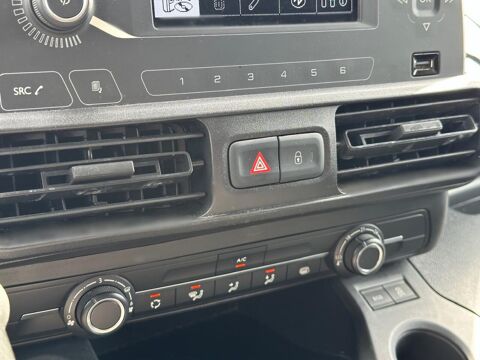 Proace FOURGON 1.5 MEDIUM 130 D-4D DYNAMIC AUTO PRIX TTC 2021 occasion 78240 Chambourcy