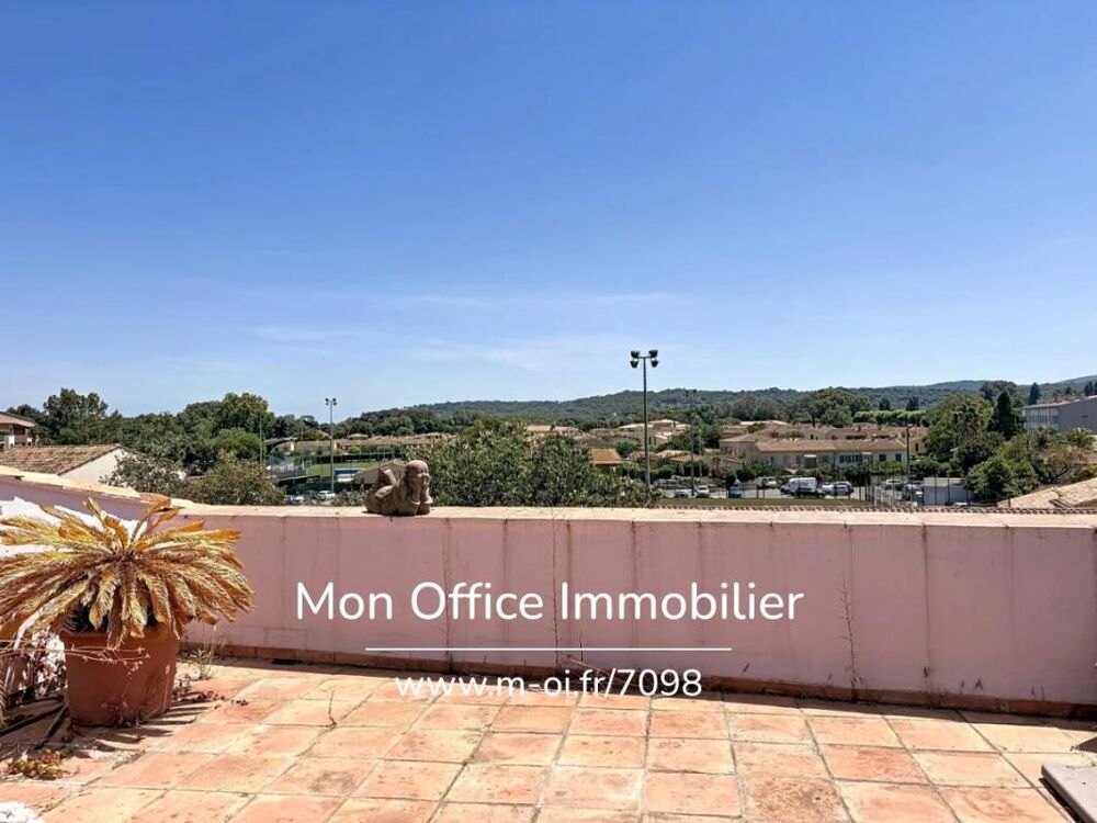 Référence : 7098-LES - MAISON DE MAÎTRE T7 À RÉNOVER AU COEUR DU VILLAGE DE COGOLIN
