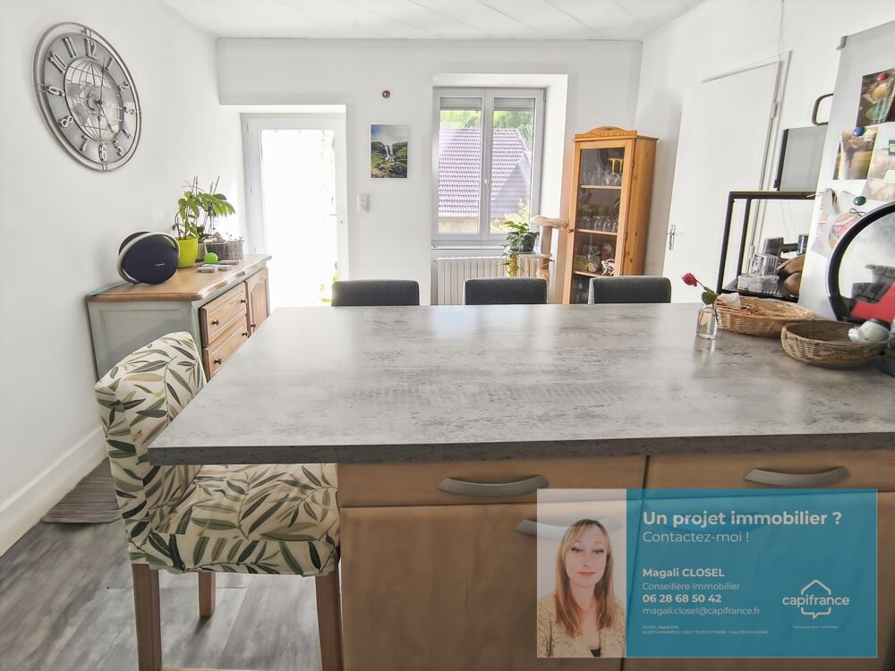 Vente Maison Ensemble immobilier rénové avec jardin, dépendances et potentiel – Centre de Conliège Conliege