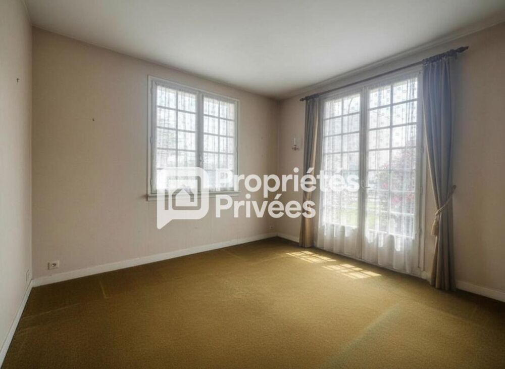 Maison de 205 m² avec logement indépendant et potentiel professionnel ? Centre de Bazas
