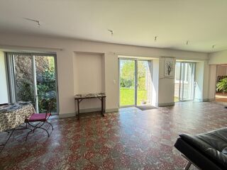  Maison  vendre 12 pices 392 m