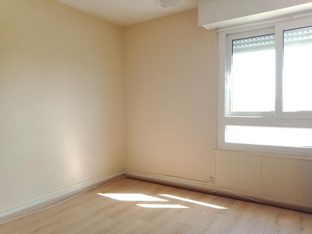 Vente Appartement Appartement À Vendre - Type 4 - 63m2 - 2 chambres - Ascenseur - Cave Dijon