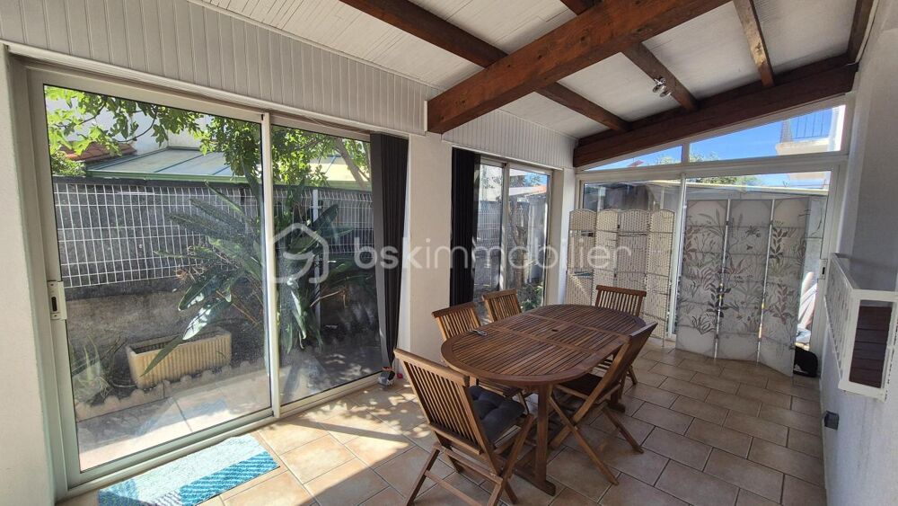 Vente Maison A VENDRE MAISON DE VILLE 3 FACES DE 138M² SUR TERRAIN DE 250M² A ELNE - CENTRE VILLE - CINQ CHAMBRES - GARAGE EXCEPTIONNEL - VER Elne