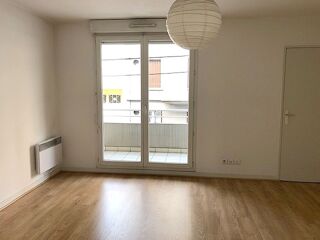  Appartement à louer 2 pièces 34 m²