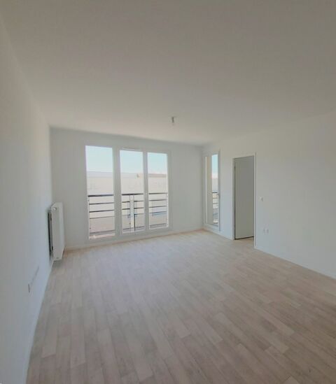   T2 avec balcon et parking � CORBEIL ESSONNES Appartement - 2 pi�ce(s) - 45 m�