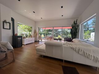  Maison  vendre 9 pices 270 m