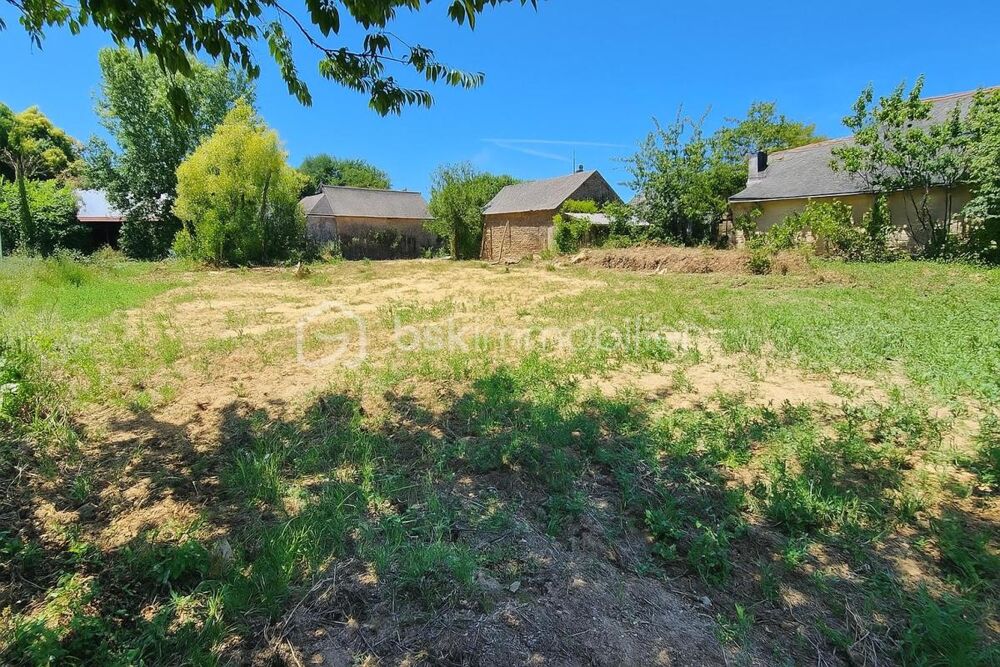 Vente Terrain À VENDRE – Terrain constructible en zone AH (hameau constructible) Chanteloup