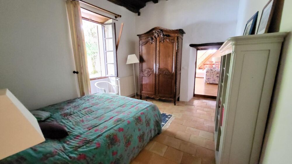 � vendre  Maison Issac (24400)