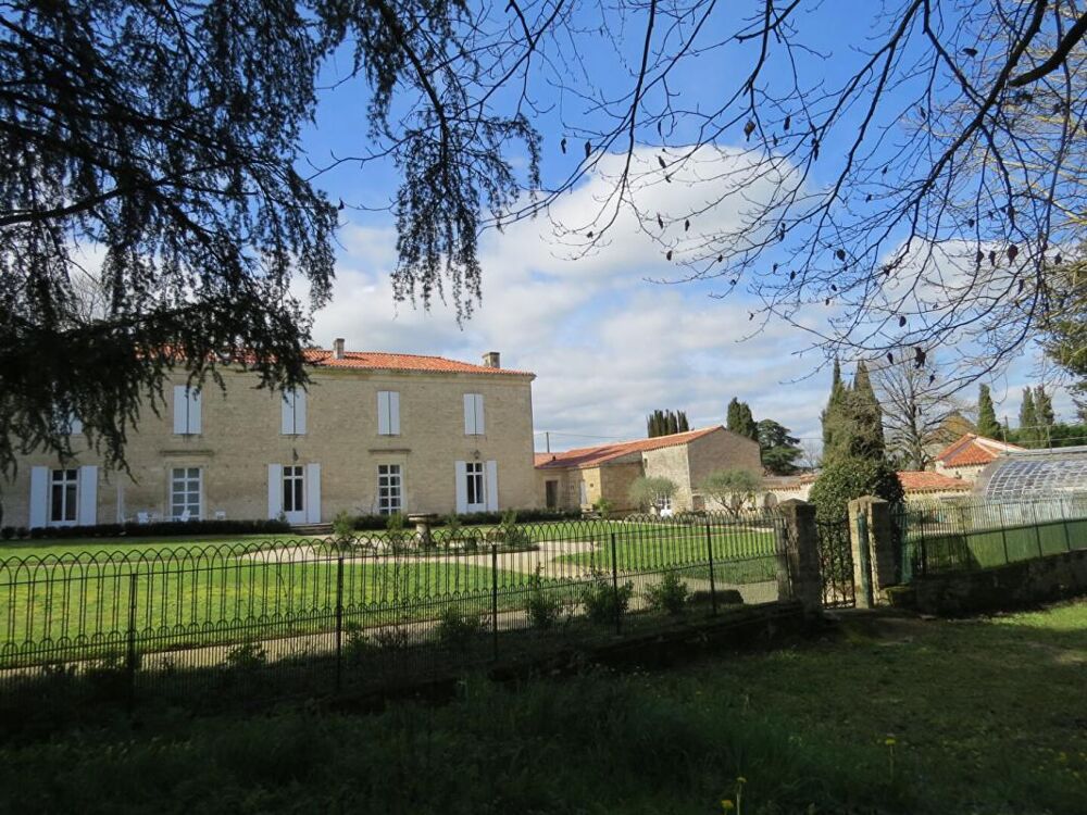 � vendre  Propri�t�/ch�teau Fontenay-le-Comte (85200)