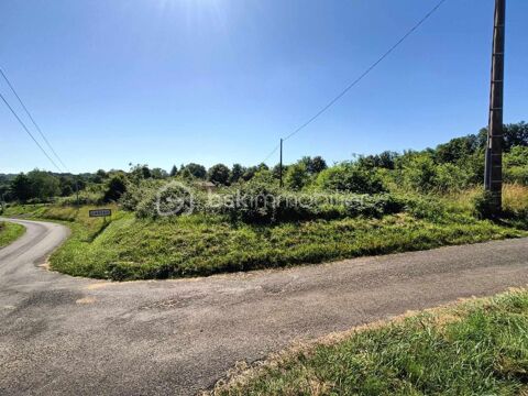 Tr&egrave;s beau terrain pratiquement plat de 5 771 m2 constructible avec CU en cours de validit&eacute;, situ&eacute; en P&eacute;rigord Noir &agrave; Larzac 2417 50000 24170 Larzac