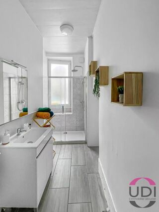  Immeuble � vendre 6 pi�ces 128 m�