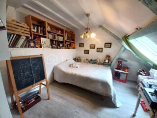  Maison � vendre 15 + pi�ces 275 m�