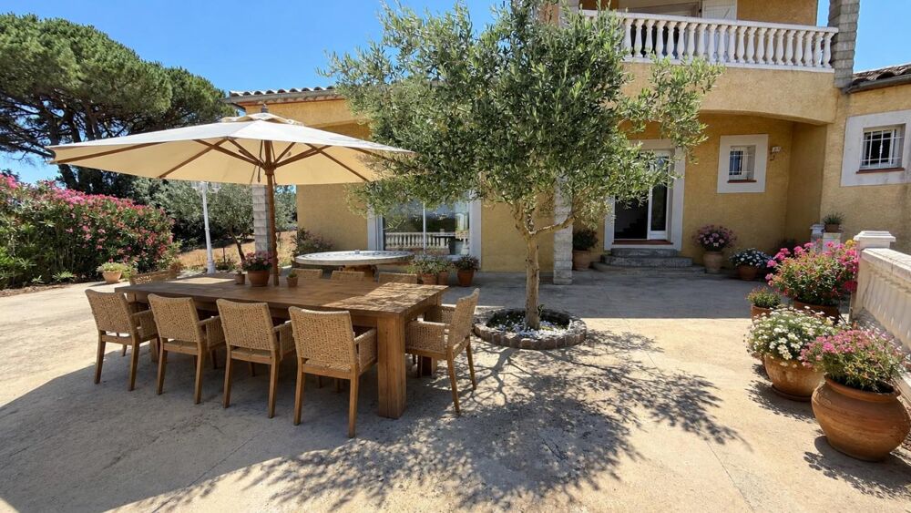 Vente Villa Exclusivité LA CAVAYERE ! Grande villa 5 chambres sur un terrain de 3010m² Montlegun