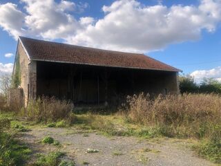  Remise / Grange à vendre 1 pièce 250 m²