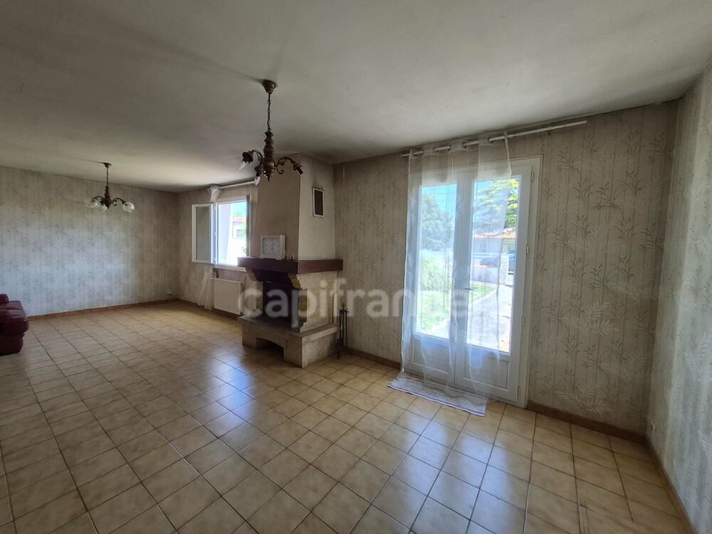 Maison Plain Pied - 4 chambres - 2 Garages - Jardin clos SAINT JEAN DE LIVERSAY