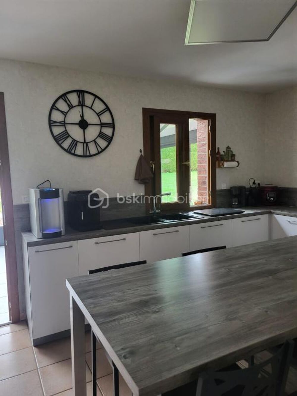 Vente Maison Maison individuelle en véritable brique – 189 m² Senlis le sec