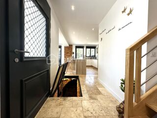  Maison � vendre 9 pi�ces 245 m�