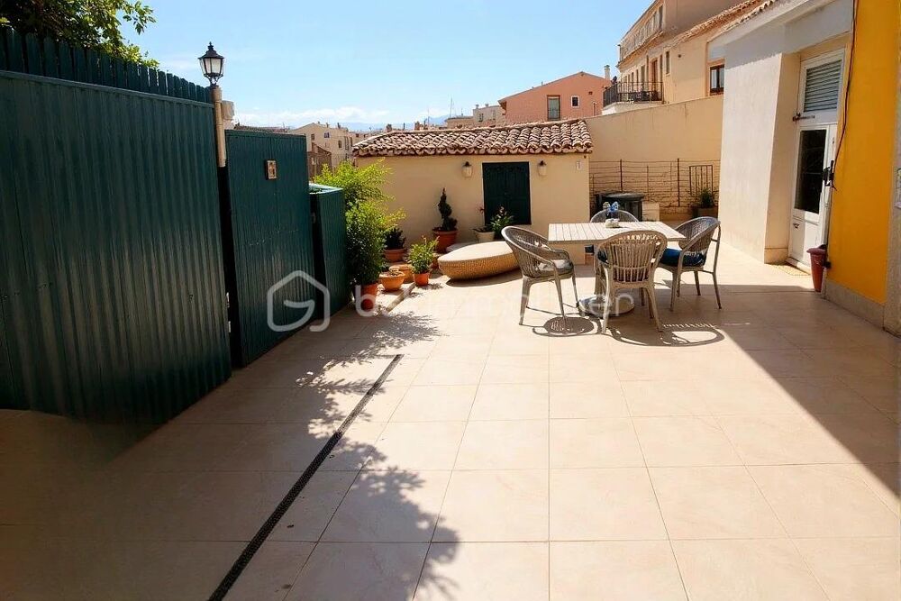 BAS DE VILLA T3 + JARDIN + ANNEXES