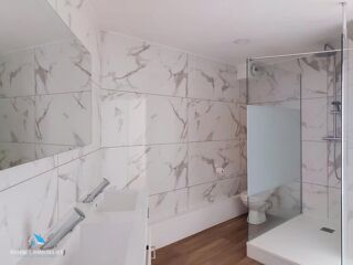  Appartement à louer 3 pièces 92 m²
