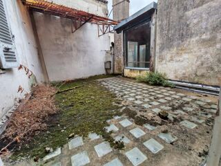  Immeuble � vendre 11 pi�ces 240 m�