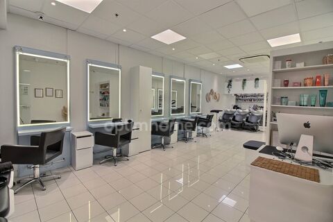 Fonds de commerce salon de coiffure de très bonne notoriété à reprendre à Flins sur Seine (78) 102000 78410 Flins sur seine