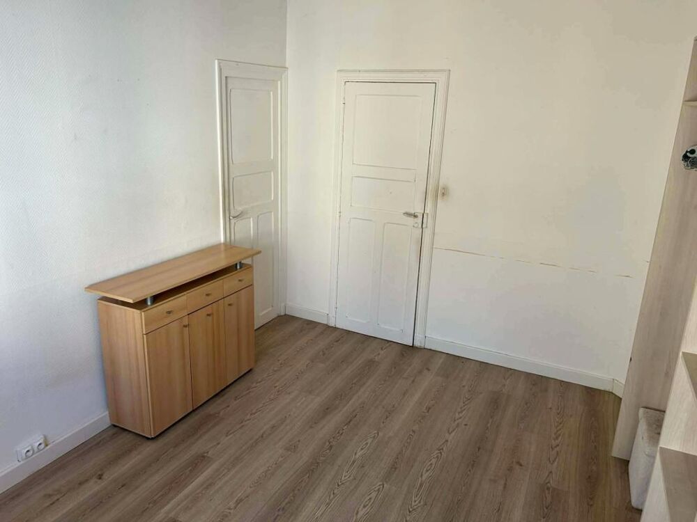 Vente Immeuble Immeuble de rapport 280 m² – Rendement 8 % – Rue Bernard – Local commercial + 2 appartements - LA ROCHE BERNARD (56) La roche bernard