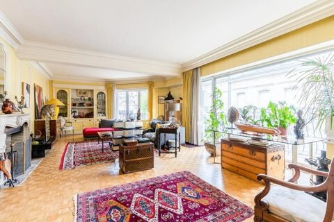 Vente Appartement SAINT GEN�S - APPARTEMENT T6 AVEC BALCON - BEAUCOUP DE CACHET - BELLES PRESTATIONS - DPE C - TRAVERSANT - CALME Bordeaux