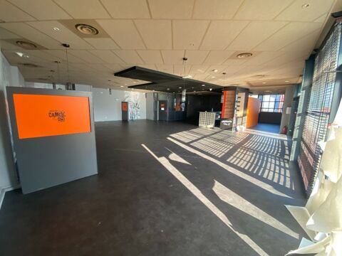   A LOUER - CELLULE COMMERCIALE 