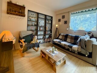 Vente Appartement NIORT – Appartement T4 de 76 m² avec 3 chambres, balcon, parking et cave Niort