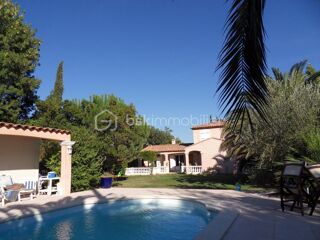  Villa à vendre 6 pièces 117 m²